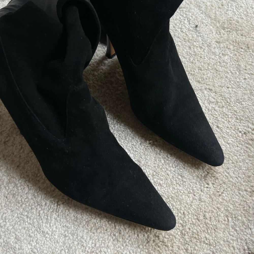 Sexy Manolo Blahnik Thigh High Stretch Suede Boots - Picture 8 of 8